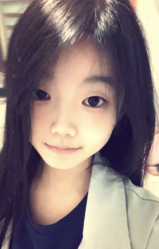 刚出道的小妹妹心疼