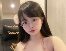 爽啦爽啦童颜巨乳当晚拿下