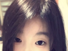 刚出道的小妹妹心疼