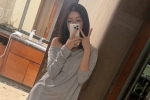 为了拍照片手机都湿了啊