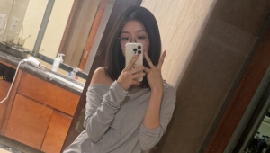 为了拍照片手机都湿了啊