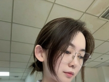 美女护士下海啦