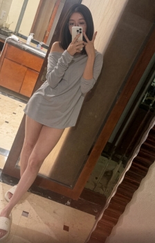 为了拍照片手机都湿了啊