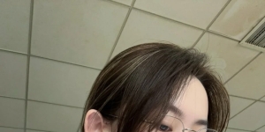 美女护士下海啦