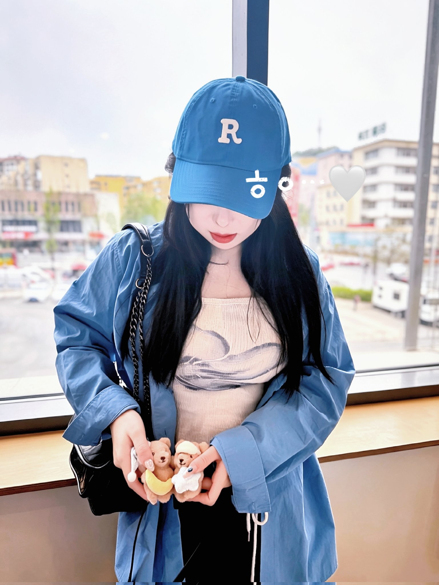 HKBg-t2aAAAfE_N.jpeg