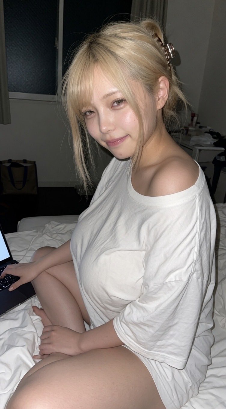 HKxhsXTaIAAA2p-.jpeg