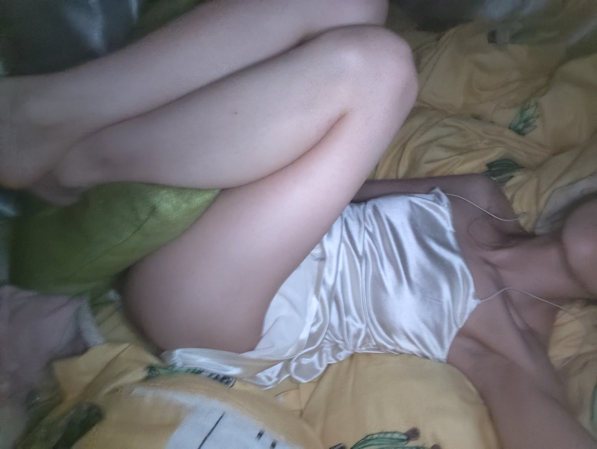 HKxSgQCaEAIaD9f.jpeg